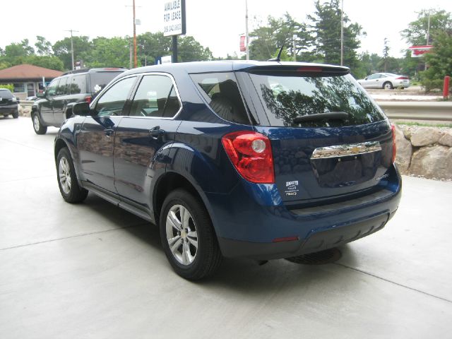 2010 Chevrolet Equinox 1.8T Quattro Sedan 4D