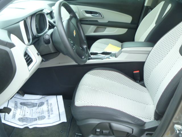 2010 Chevrolet Equinox Passenger Van AWD