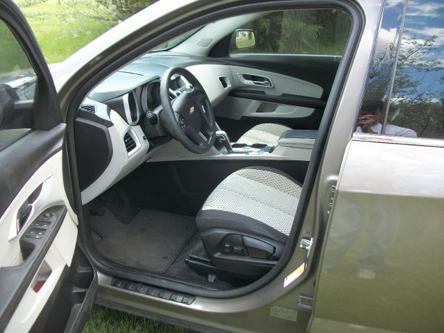 2010 Chevrolet Equinox Passenger Van AWD