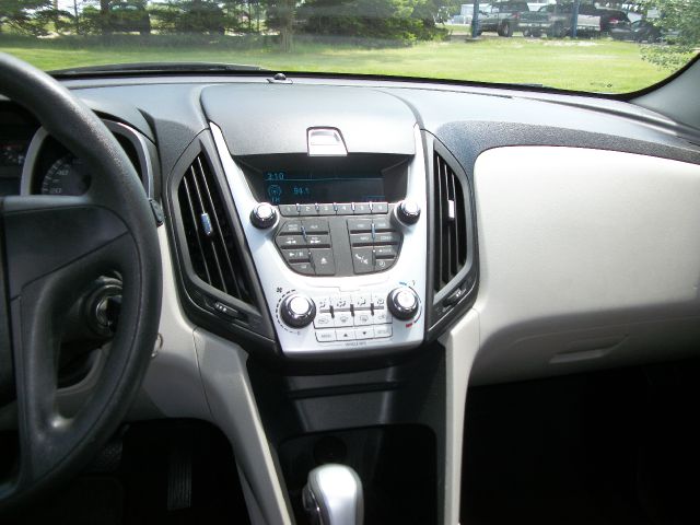 2010 Chevrolet Equinox Passenger Van AWD