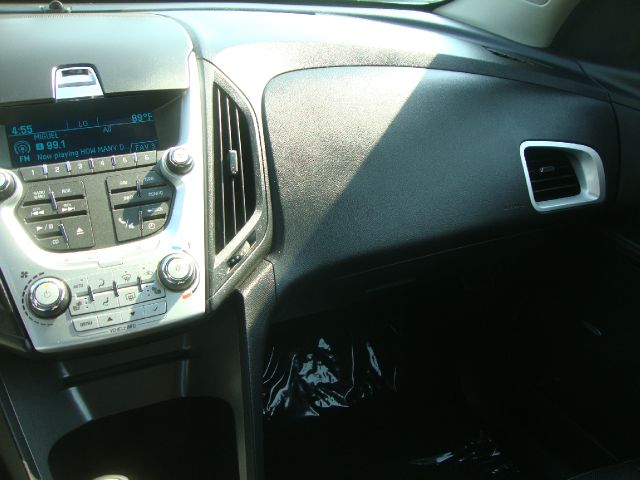 2010 Chevrolet Equinox XLT 3.0L Standard