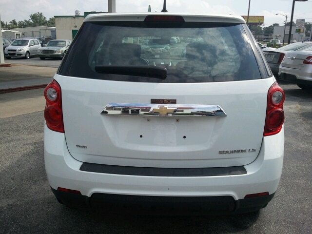 2010 Chevrolet Equinox 1.8T Quattro Sedan 4D