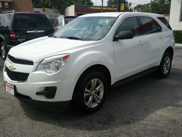 2010 Chevrolet Equinox 1.8T Quattro Sedan 4D