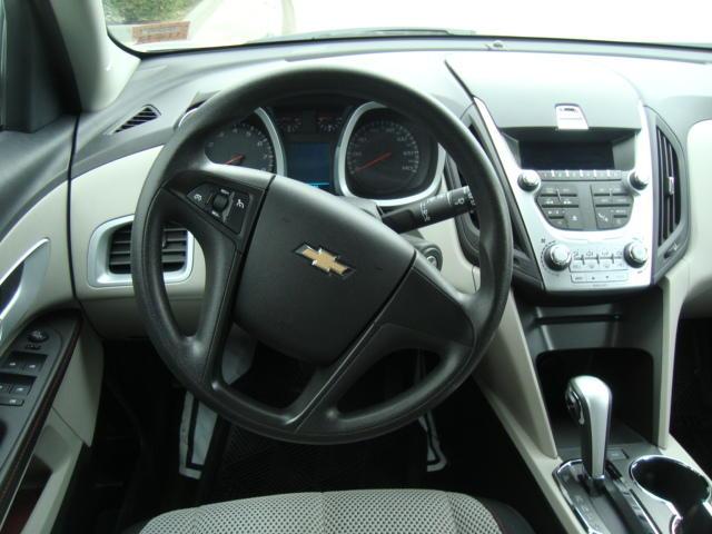 2010 Chevrolet Equinox 4dr Sdn I4 CVT 2.5