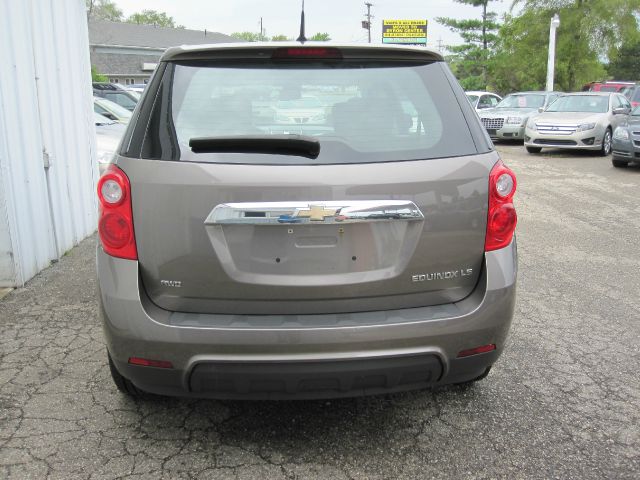 2010 Chevrolet Equinox 1.8T Quattro Sedan 4D