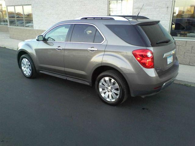 2010 Chevrolet Equinox 4dr Sdn I4 CVT 2.5