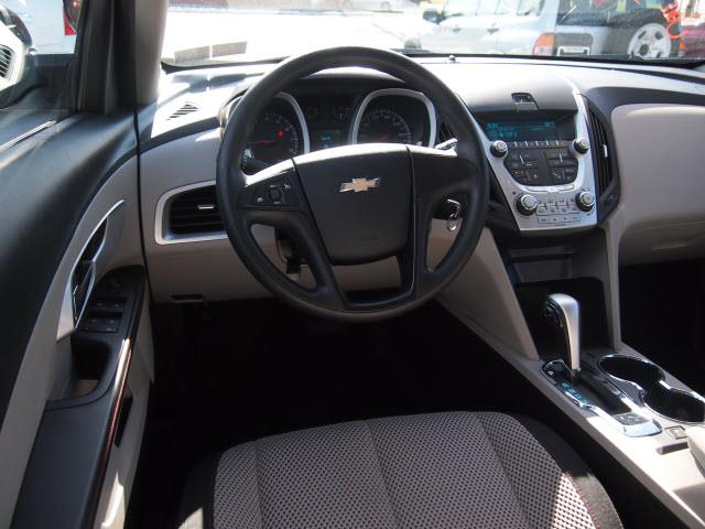 2010 Chevrolet Equinox SL1