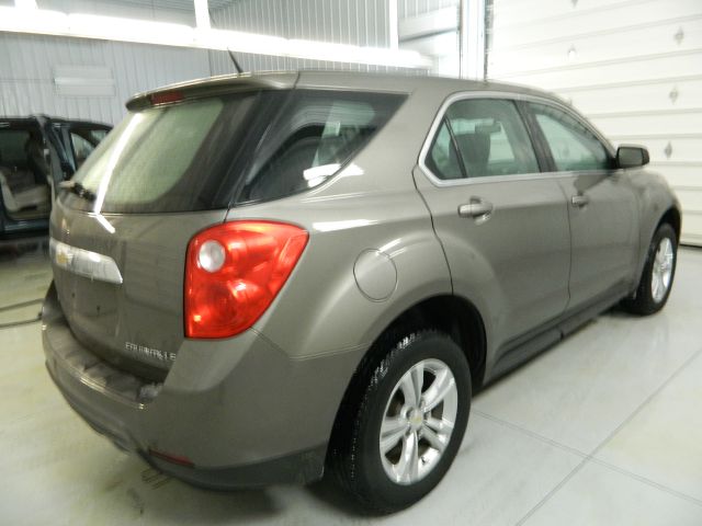 2010 Chevrolet Equinox 1.8T Quattro Sedan 4D