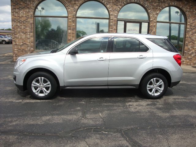 2010 Chevrolet Equinox 1.8T Quattro Sedan 4D