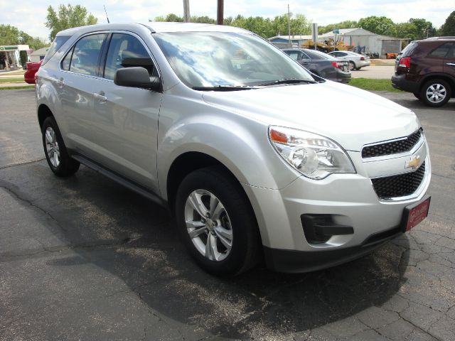 2010 Chevrolet Equinox 1.8T Quattro Sedan 4D