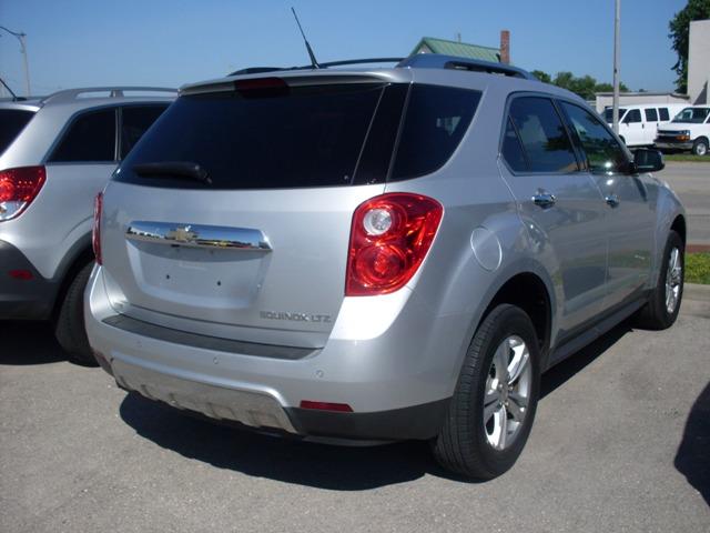 2011 Chevrolet Equinox SLE SLT WT