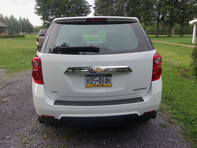 2011 Chevrolet Equinox 1.8T Quattro Sedan 4D