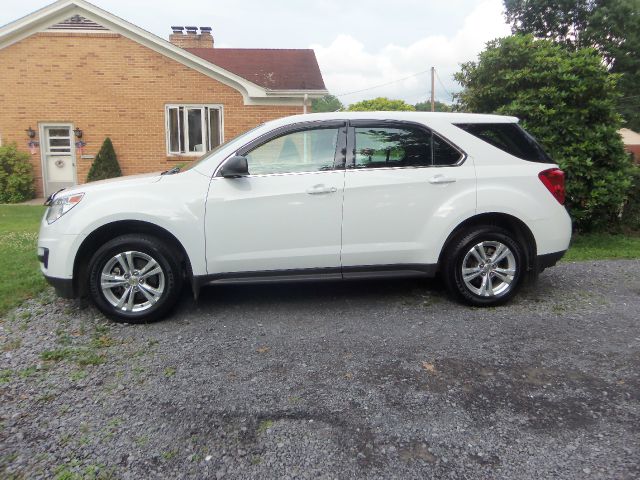 2011 Chevrolet Equinox 1.8T Quattro Sedan 4D