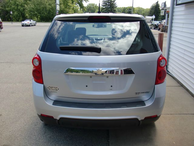 2011 Chevrolet Equinox 1.8T Quattro Sedan 4D