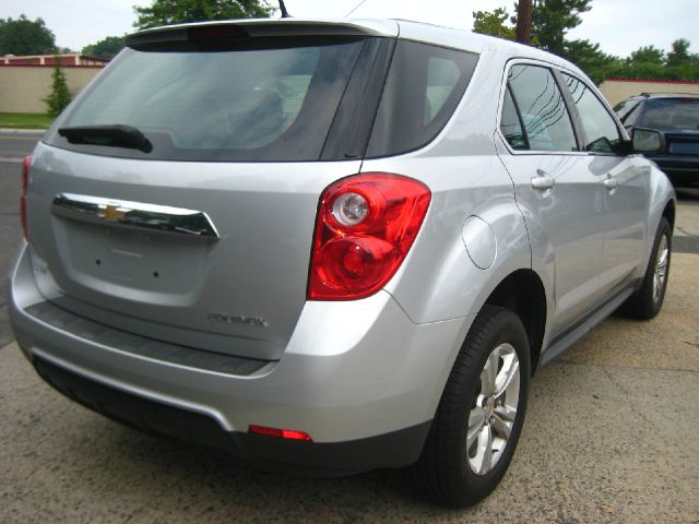 2011 Chevrolet Equinox 1.8T Quattro Sedan 4D