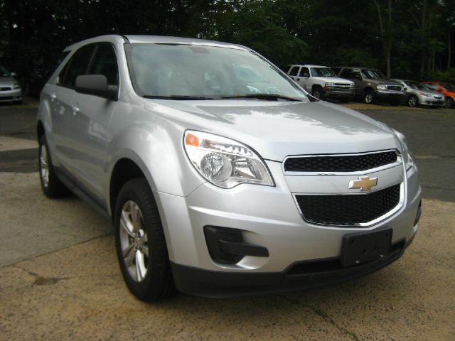 2011 Chevrolet Equinox 1.8T Quattro Sedan 4D