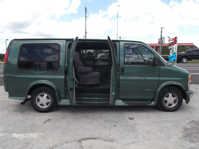 1999 Chevrolet Express 750i 4dr Sdn