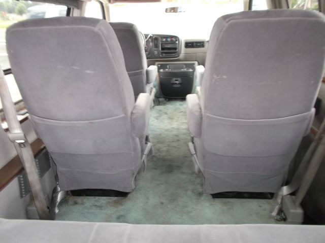 1999 Chevrolet Express 750i 4dr Sdn