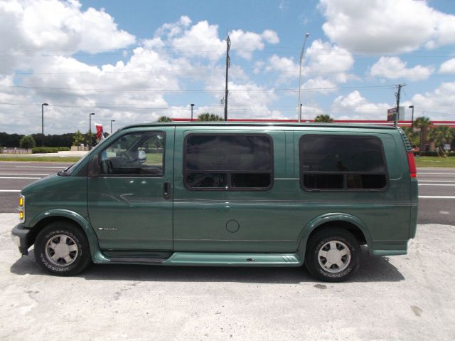 1999 Chevrolet Express 750i 4dr Sdn