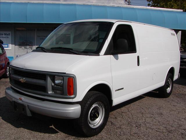 1999 Chevrolet Express REG WB