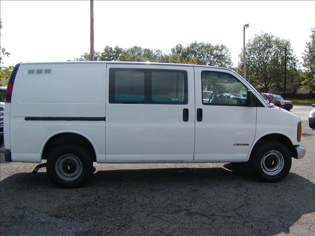 1999 Chevrolet Express REG WB