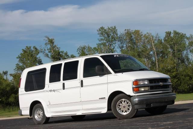 1999 Chevrolet Express 4dr Sdn I4