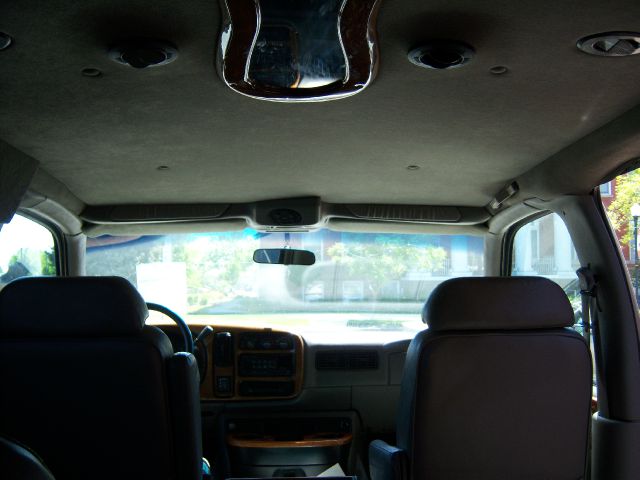 1999 Chevrolet Express 750i 4dr Sdn