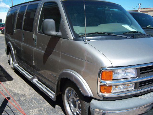 1999 Chevrolet Express 750i 4dr Sdn