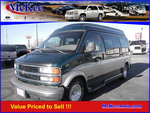 1999 Chevrolet Express GLS 3.5L 2WD