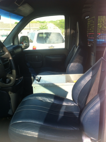 1999 Chevrolet Express Coupe 4D