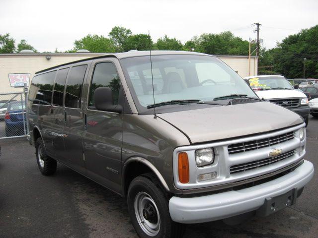 2000 Chevrolet Express Base