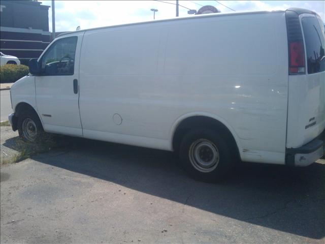 2000 Chevrolet Express Water Truck