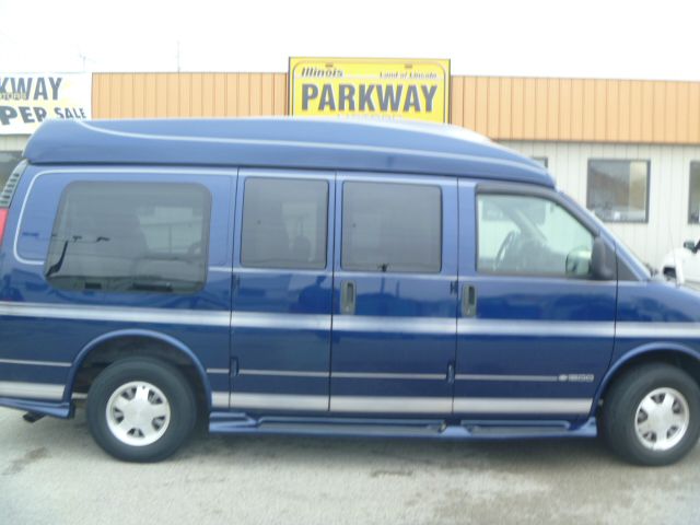 2000 Chevrolet Express Water Truck