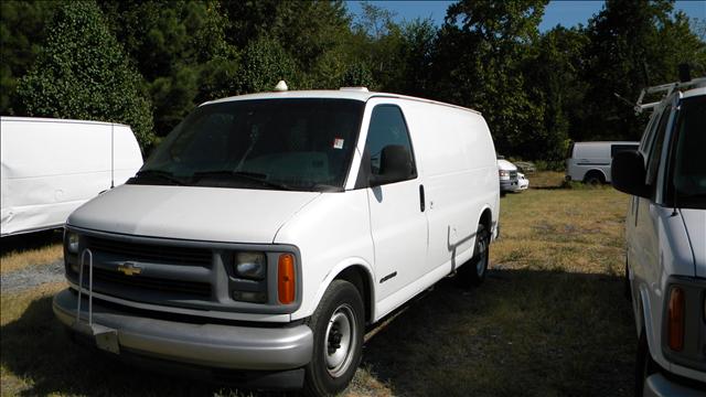 2000 Chevrolet Express Base