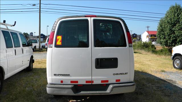 2000 Chevrolet Express Base