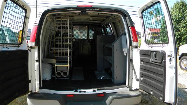 2000 Chevrolet Express Base