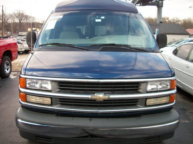 2000 Chevrolet Express 3.0 R Limited L.L. Bean Editio