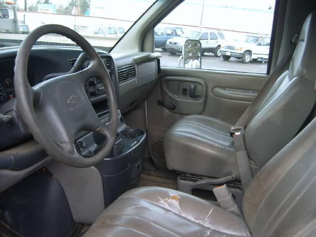 2000 Chevrolet Express 3.0 R Limited L.L. Bean Editio