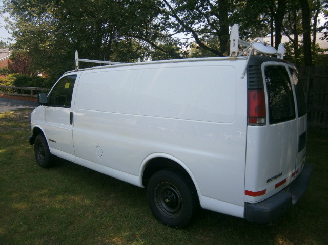 2000 Chevrolet Express Coupe 4D