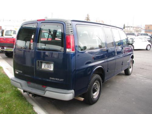 2000 Chevrolet Express Base