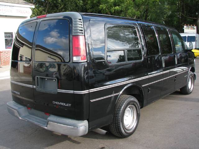 2000 Chevrolet Express Unknown