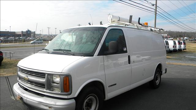 2000 Chevrolet Express Base