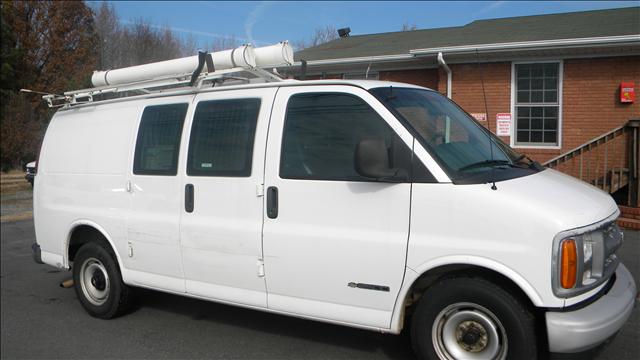 2000 Chevrolet Express Base