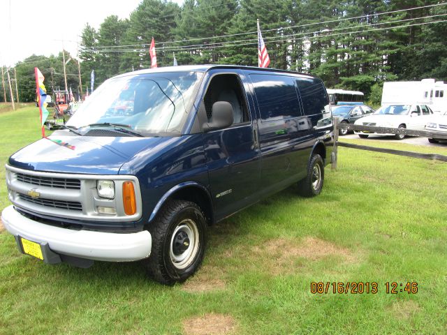 2000 Chevrolet Express REG WB