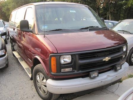 2000 Chevrolet Express Base