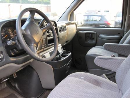 2000 Chevrolet Express Base