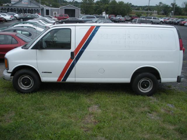 2000 Chevrolet Express REG WB