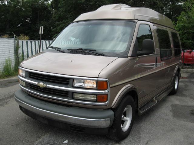 2001 Chevrolet Express CW, AWD