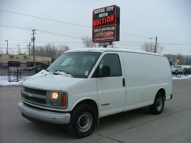 2001 Chevrolet Express Unknown