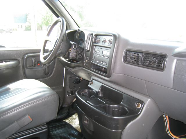 2001 Chevrolet Express Coupe 4D